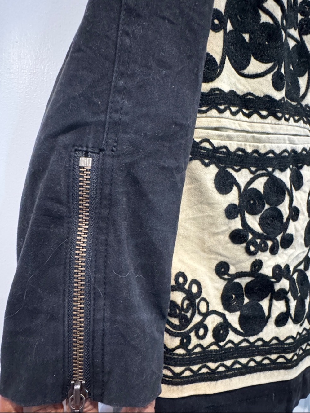 Free People Black & Tan Boho Embroidered Stitch Quills jacket Size Medium - Picture 5 of 10